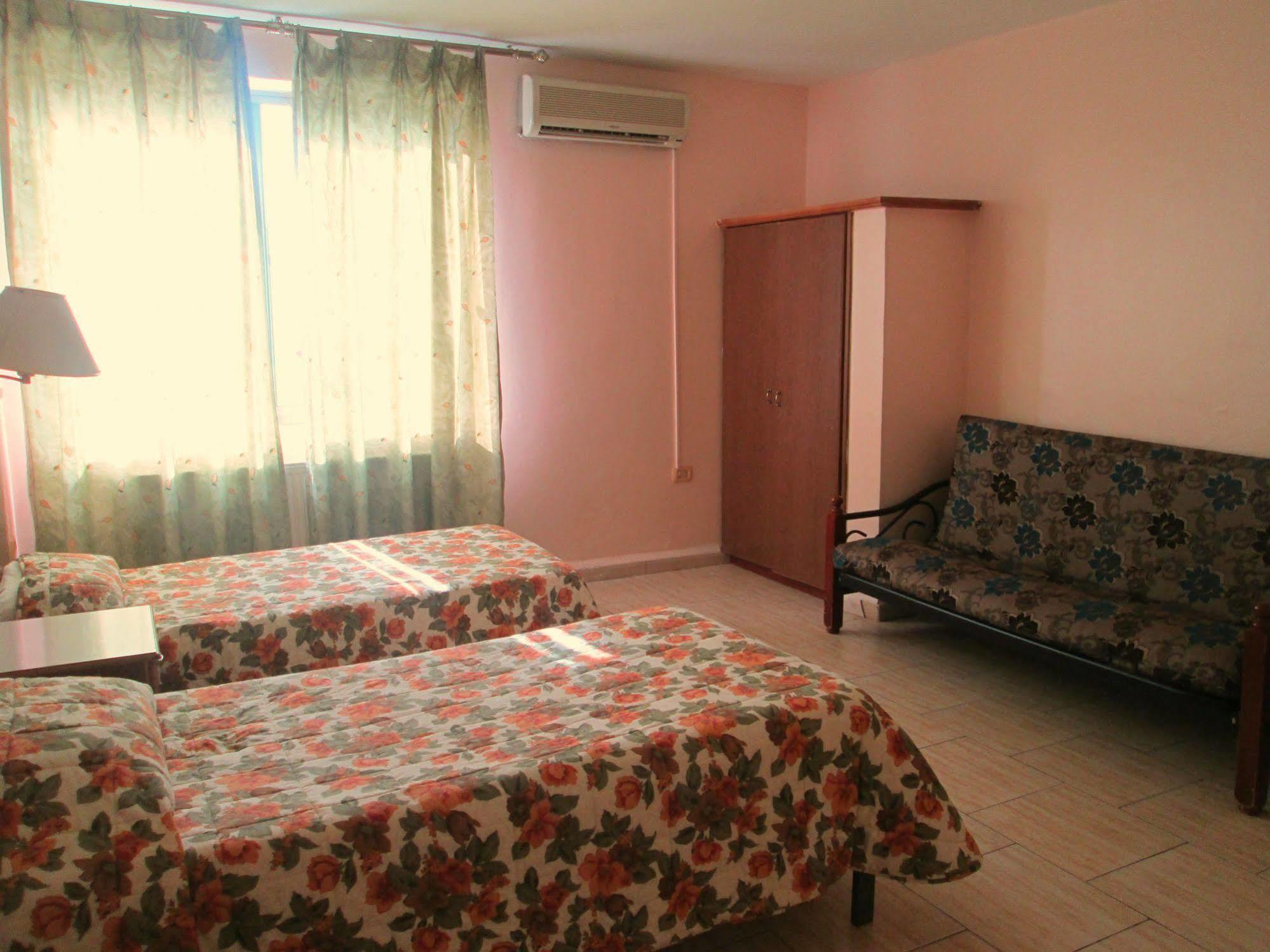 Sufara Hotel Suites Амман Экстерьер фото